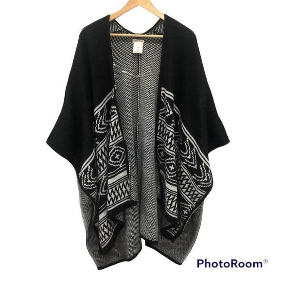 MERONA Poncho Women’s Medium Black Open Cardigan Boho Sweater Southwest Aztec - Picture 1 of 5
